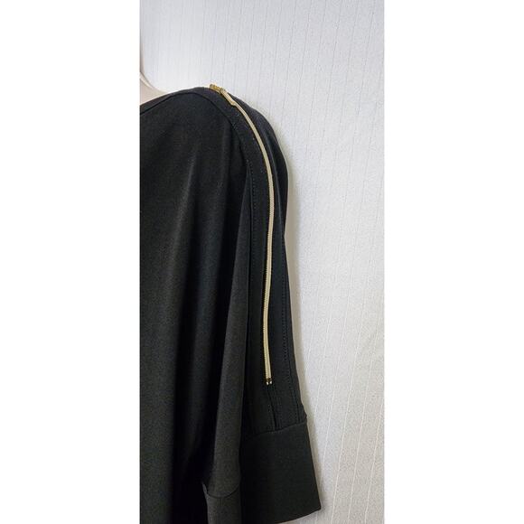 Chico’s Round Neck Knit Black Top Gold Zipper Short Sleeve Top Blouse Sz 1 (M-8) - Picture 6 of 9